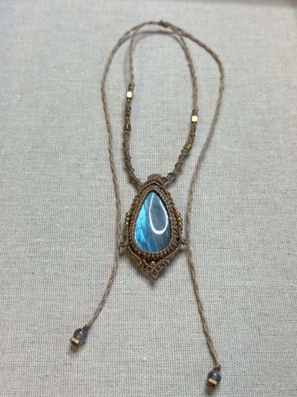 Labradorite Necklace– Dual-Toned Glow – Boho Style