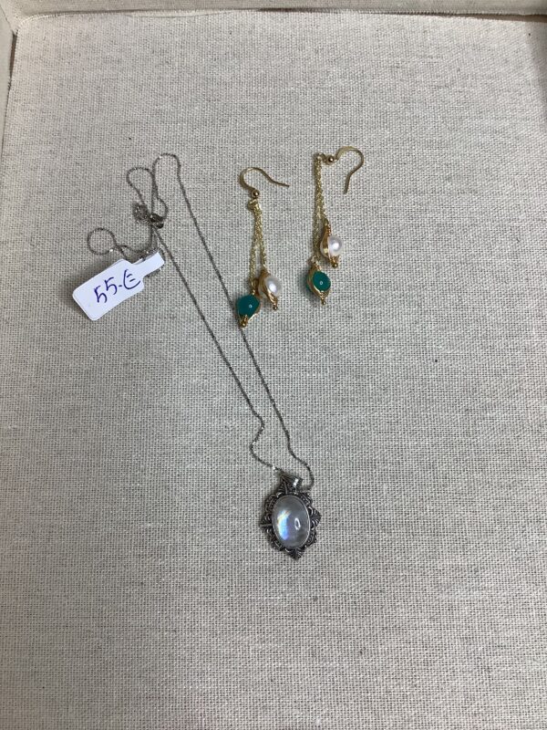 Necklace and Earring for Pani