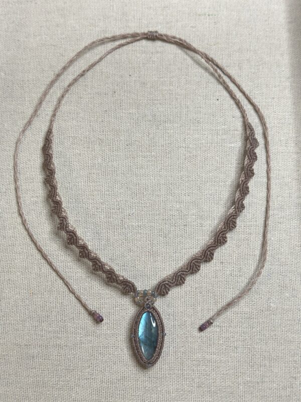 Macramé Labradorite Necklace
