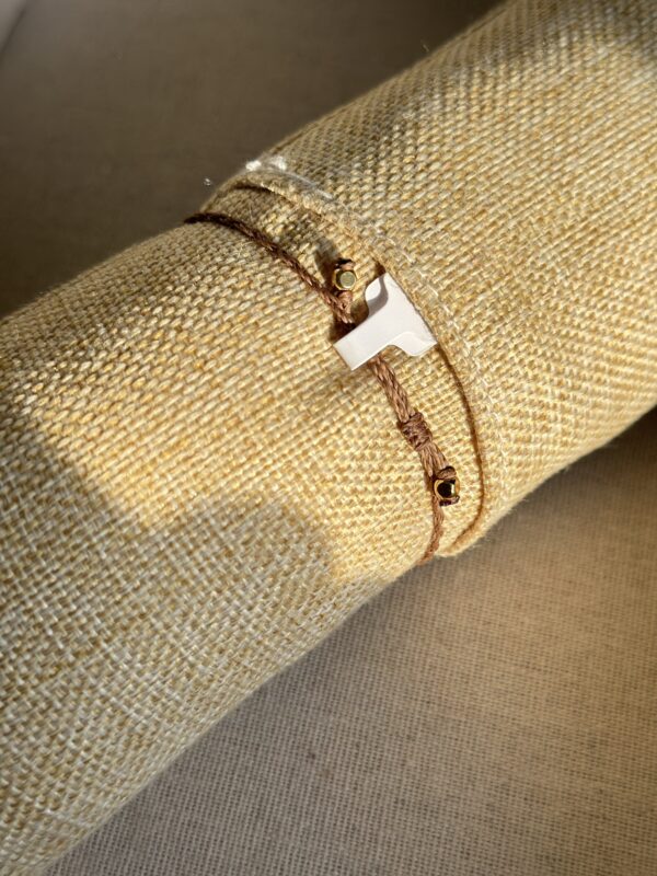 Blue-gold flash labradorite bracelet - Image 3