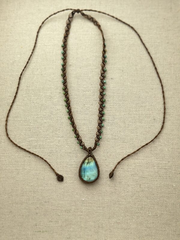 Multicolor Flash Labradorite Sirena With Glass Beads
