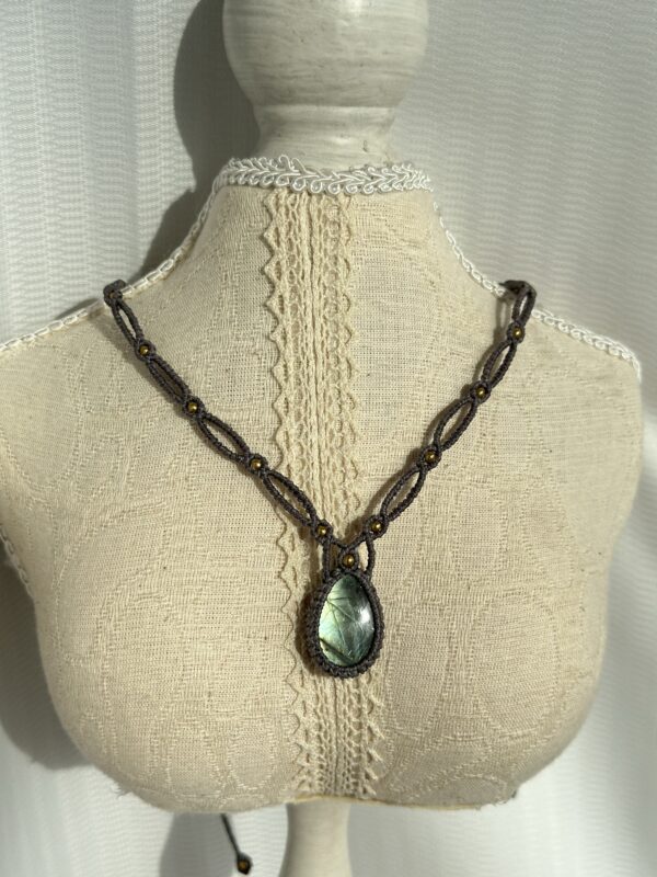 Labradorite Green Flash Necklace - Image 2