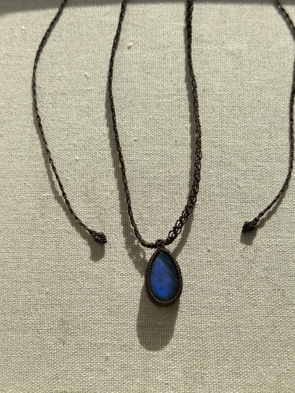 Labradorite Sirena Necklace - Image 3
