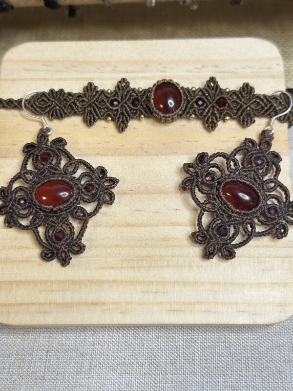 Earring and bracelet for Tired