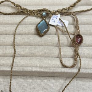 Necklace and bracelet for Dzzy