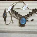 Necklace and bracelet for Purebully