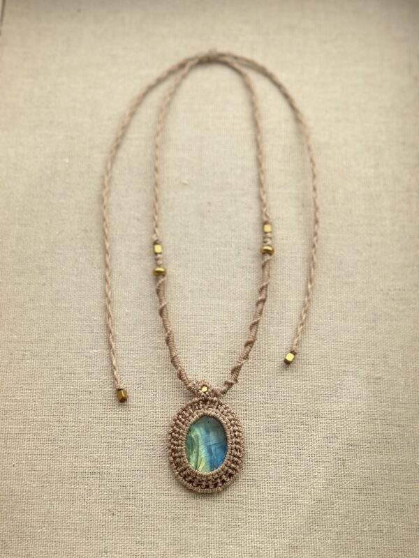 Blue-Green Labradorite Necklace - Image 4