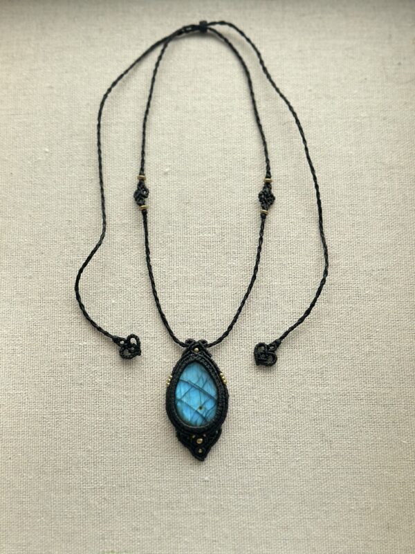 Norbu Labradorite Necklace with Blue flash - Image 2