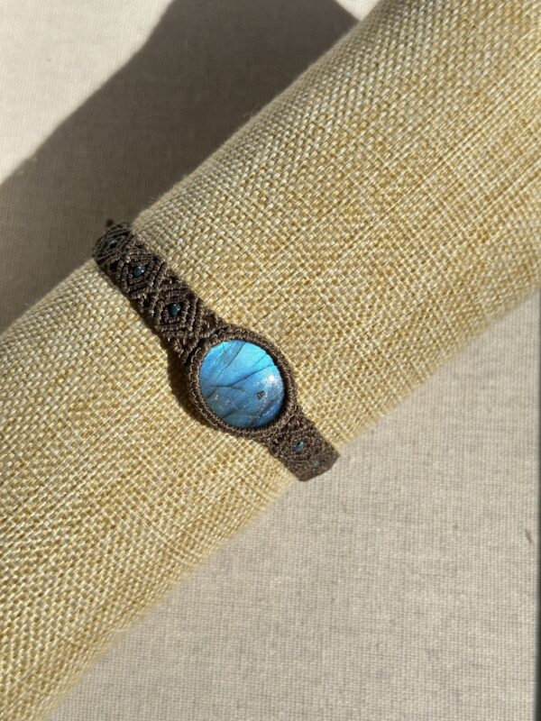 Electric Blue Labradorite Bracelet - Image 3