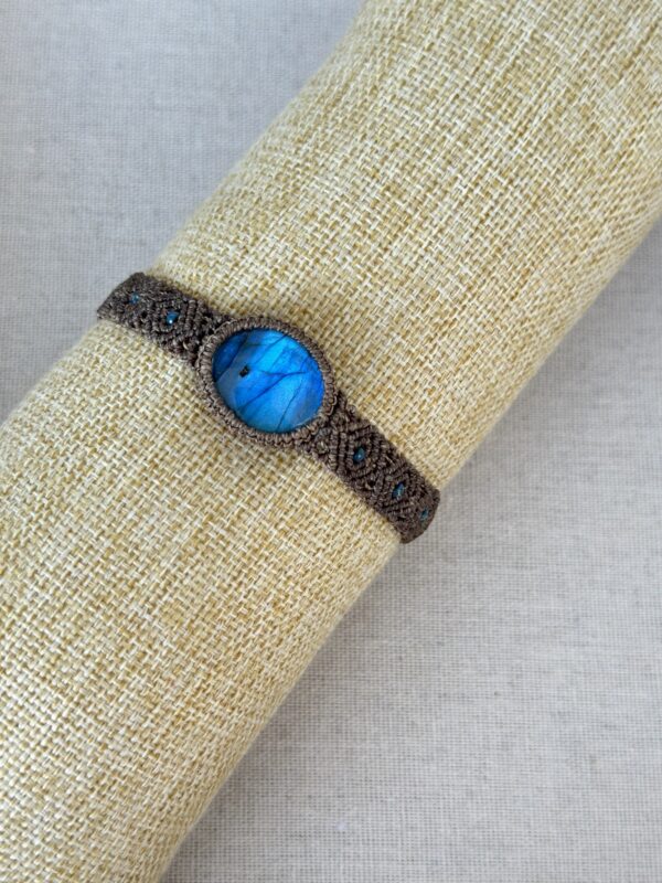 Electric Blue Labradorite Bracelet - Image 4