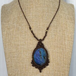 Blue Flash Labradorite Macrame Necklace