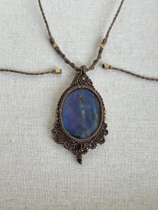 Blue Flash Labradorite Macrame Necklace - Image 3