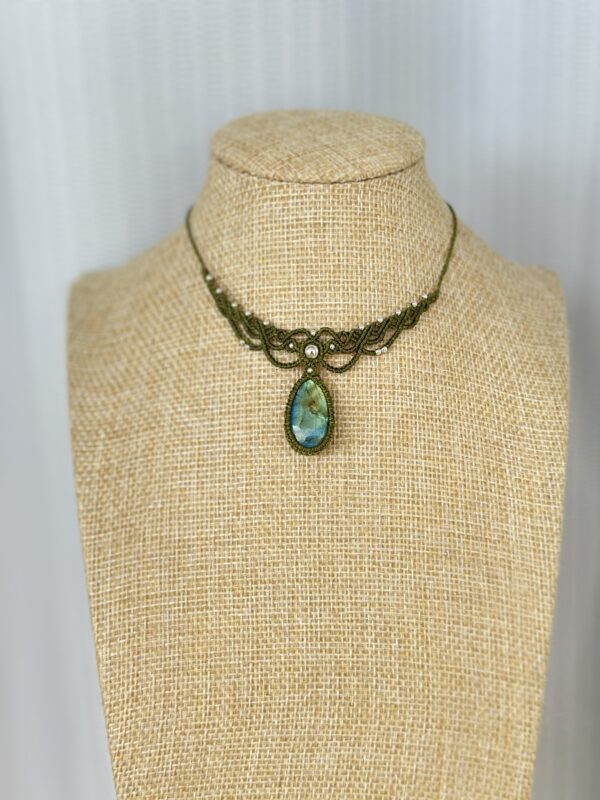 Blue Green Gold Glow Labradorite Choker