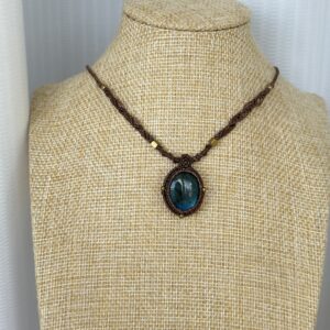 Oval Labradorite Macrame Necklace