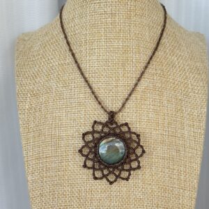 Mandala Green Gold Macrame Labradorite Necklace