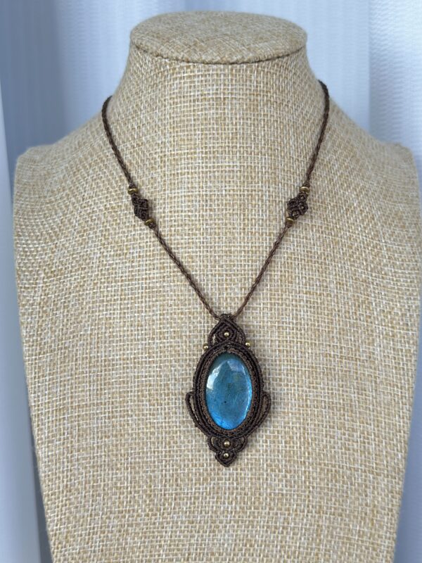 Blue Flash Labradorite Necklace
