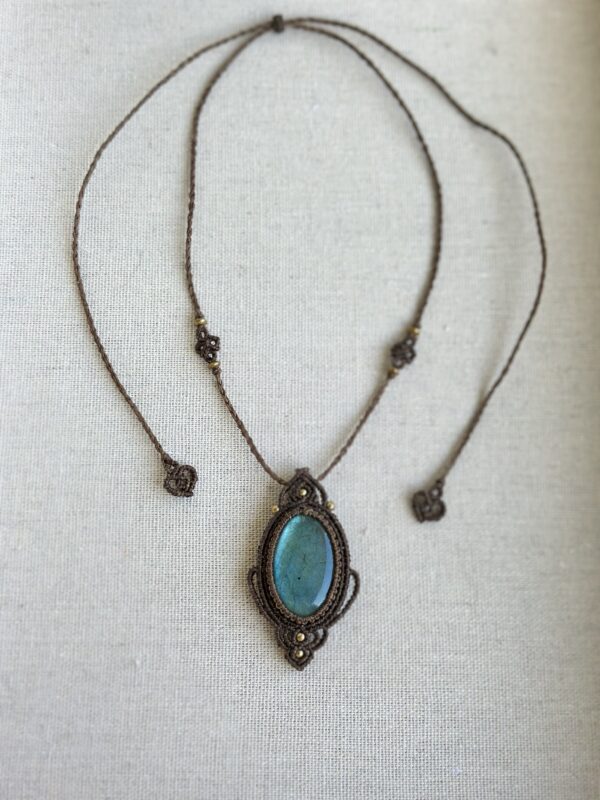 Blue Flash Labradorite Necklace - Image 2