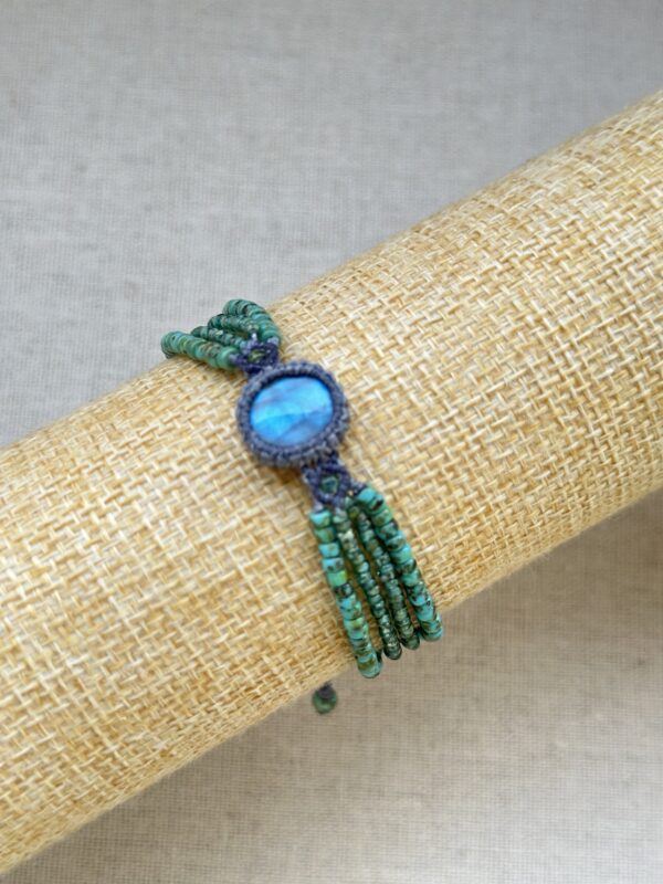 Blue flash labradorite bracelet