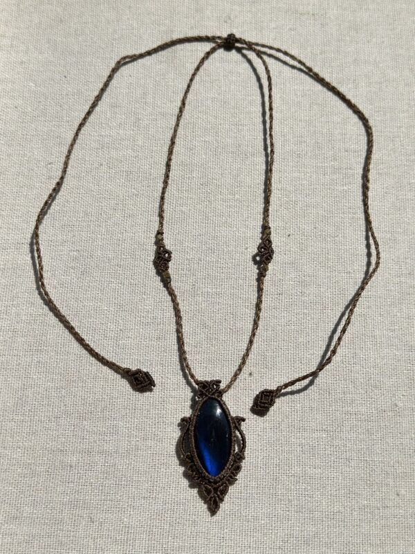 Deep Blue Flash Labradorite Necklace - Image 4