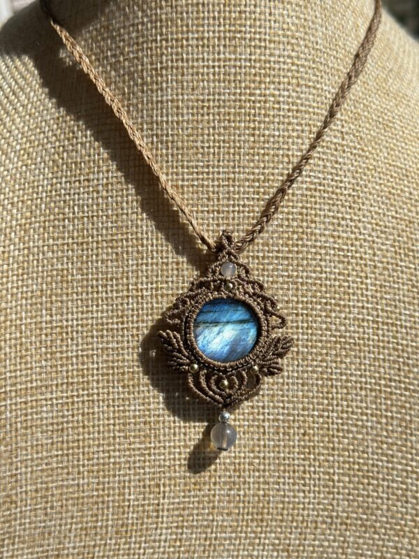 Silver-Blue Labradorite Necklace