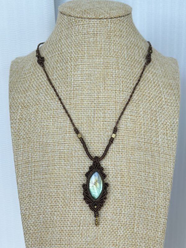 Tri-Color Flash Labradorite Necklace - Image 4