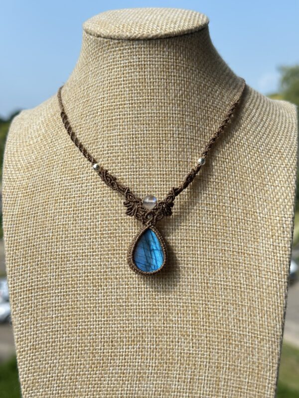 Blue Flash Labradorite Necklace - Image 2